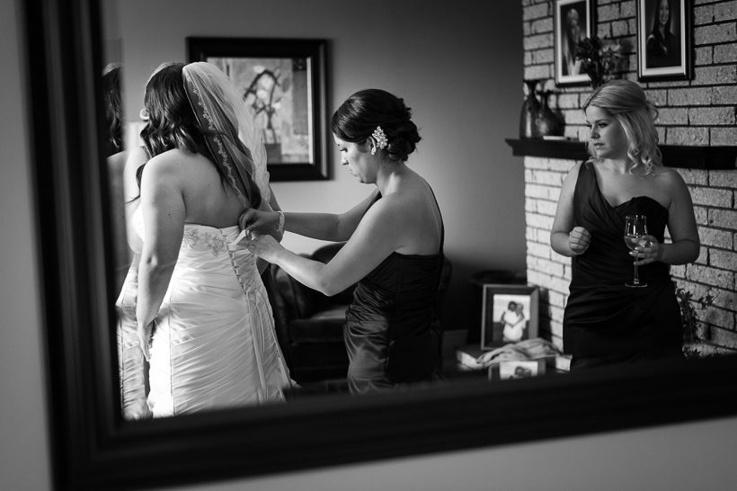 lacing up wedding dress