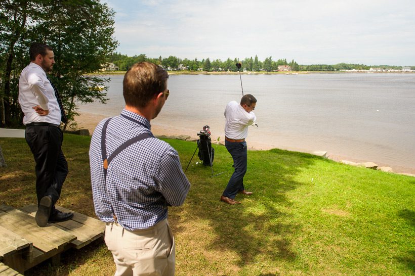 River side golf wedding day